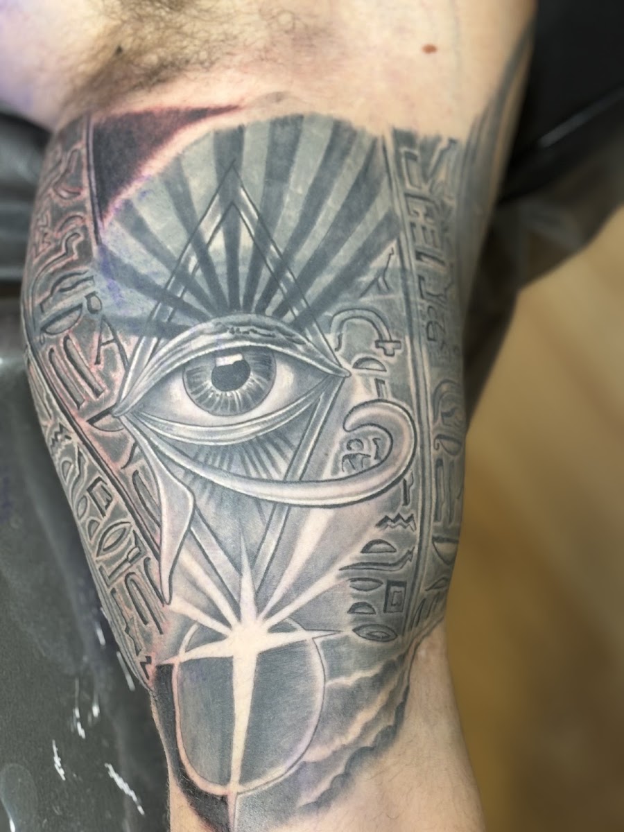 Showtime Tattoo Gallery