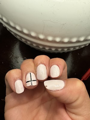 H&P Nails logo