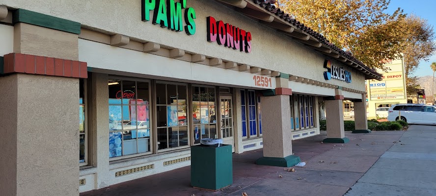 Pam's Donuts logo