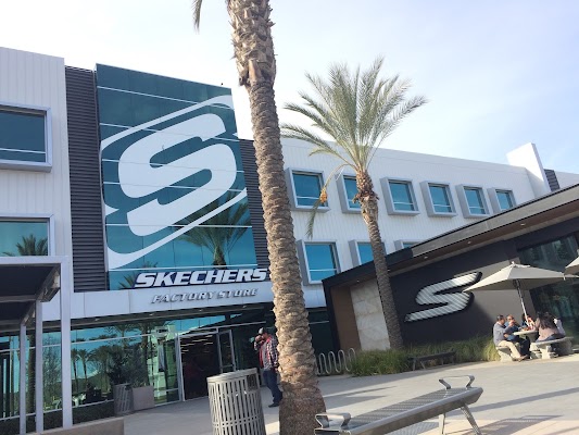 Skechers Factory Outlet logo